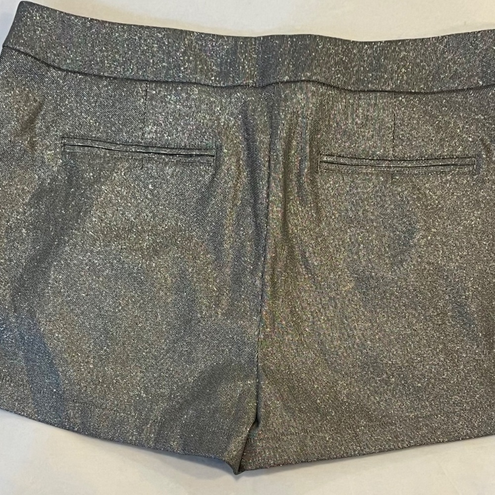 Jennifer Lopez Size 8 Metallic silver gray dress chino shorts NWT NEW - Picture 2 of 5